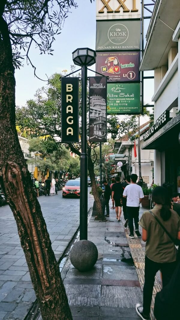 Braga Street Cihampelas Vibes – Bandung