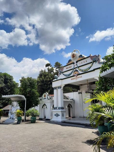 e267b822fc15e1c56d31b7ec5de1468f Nada & Warna Keraton – Yogyakarta