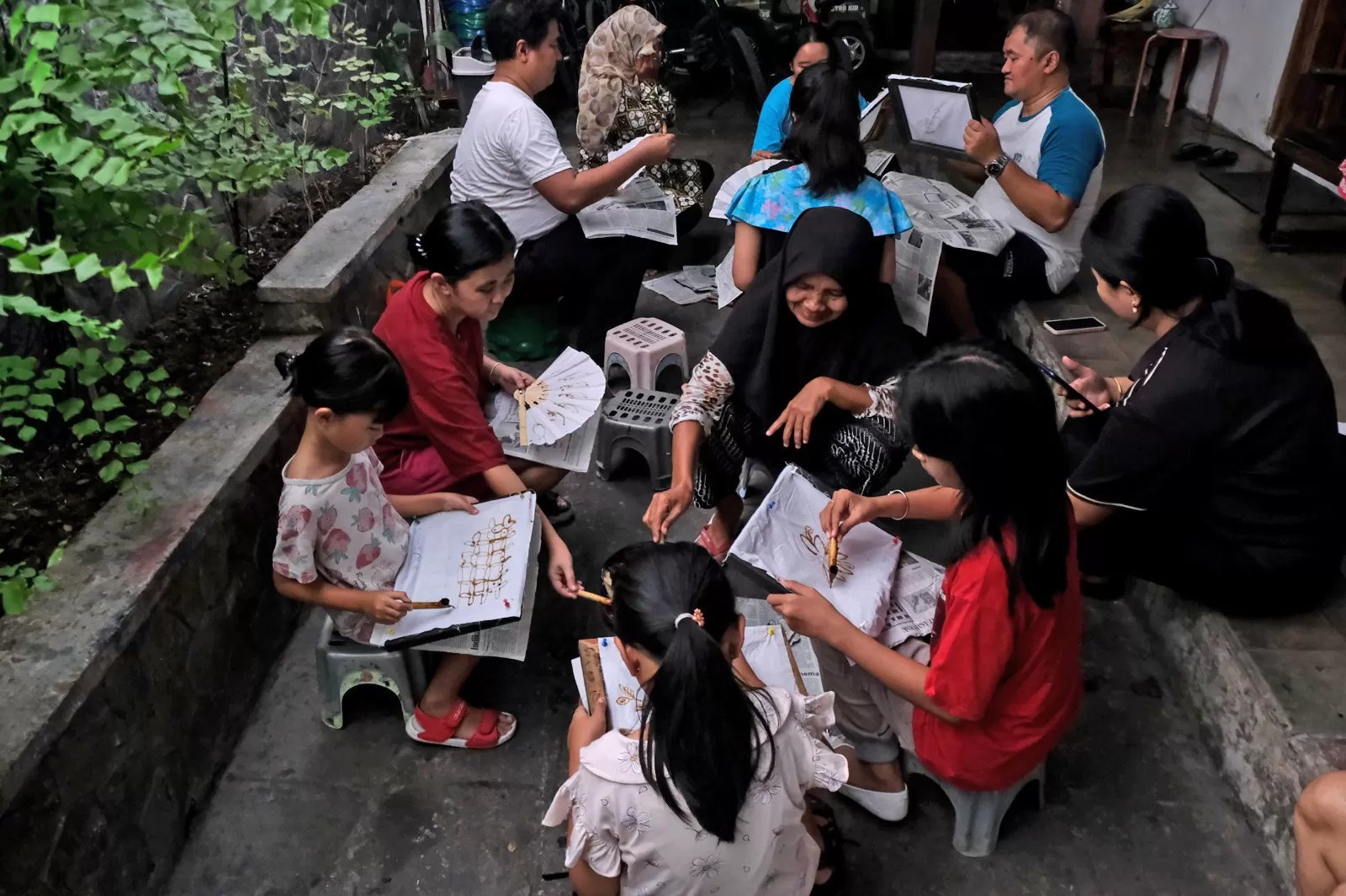 Membatik di Kampung Laweyan Solo